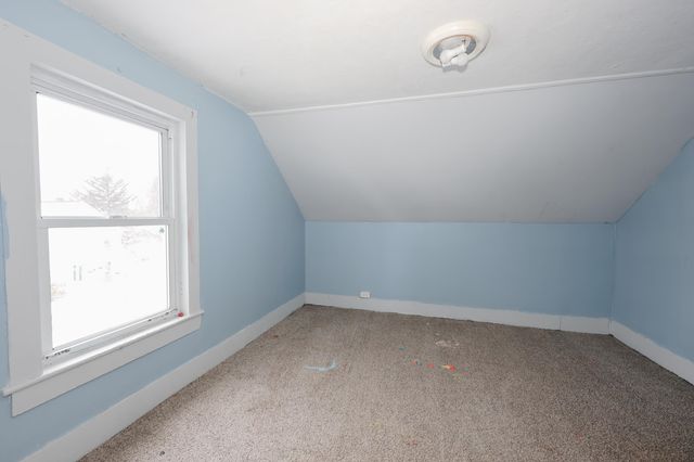 32 Norton Street, Nashua, NH 03064