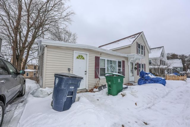 32 Norton Street, Nashua, NH 03064