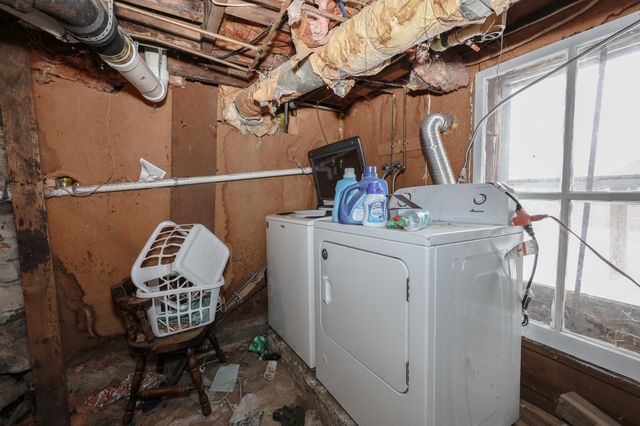 32 Norton Street, Nashua, NH 03064