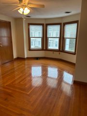 913 Bedford St 3 E, Fall River, MA 02723