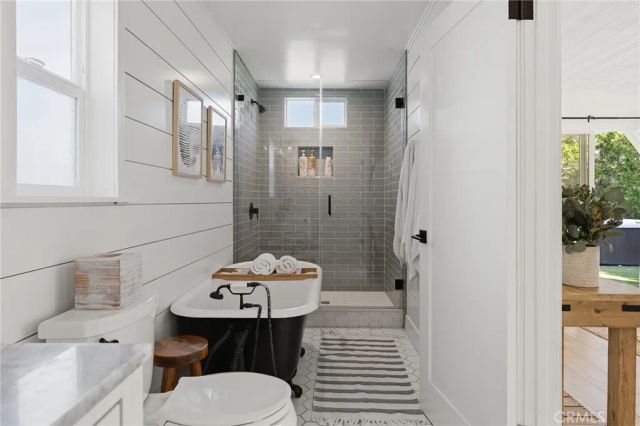 5121 Seabreeze, Oxnard, CA 93035