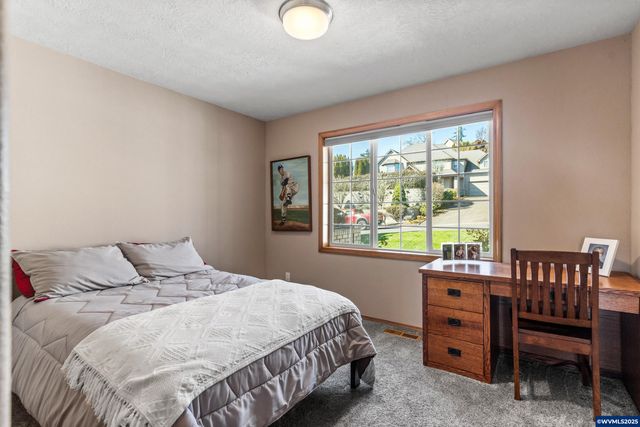 1656 Ashland Ct, Salem, OR 97304