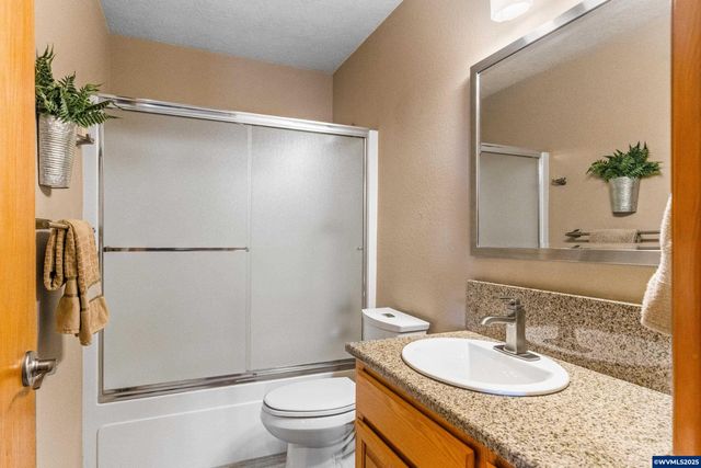 1656 Ashland Ct, Salem, OR 97304