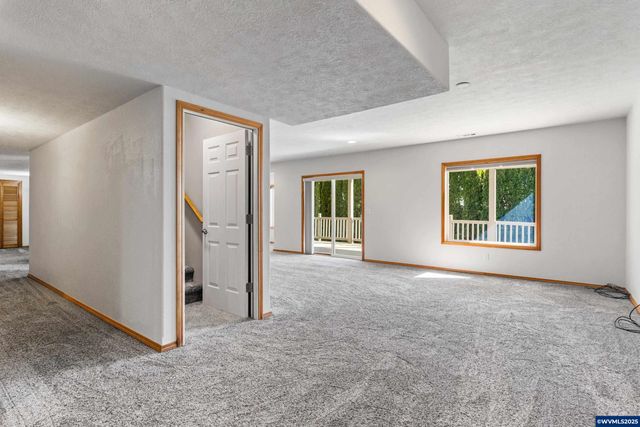 1656 Ashland Ct, Salem, OR 97304