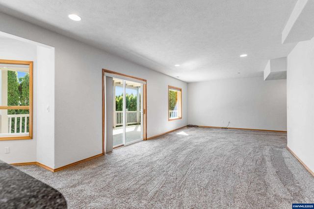 1656 Ashland Ct, Salem, OR 97304