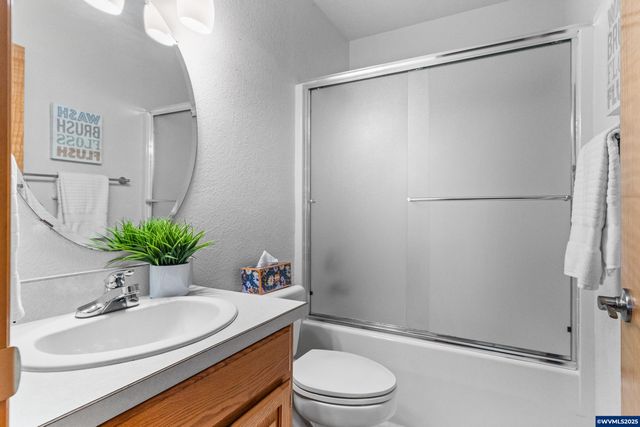 1656 Ashland Ct, Salem, OR 97304