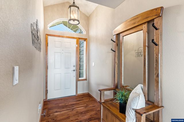 1656 Ashland Ct, Salem, OR 97304