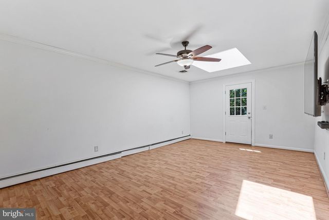 12005 WAYLAND ST, Oakton, VA 22124