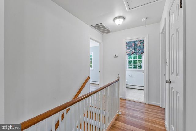 12005 WAYLAND ST, Oakton, VA 22124