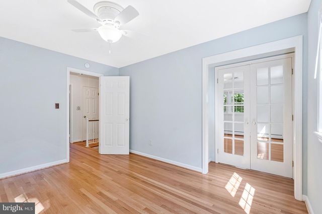 12005 WAYLAND ST, Oakton, VA 22124