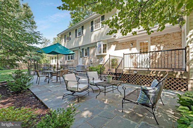 12005 WAYLAND ST, Oakton, VA 22124