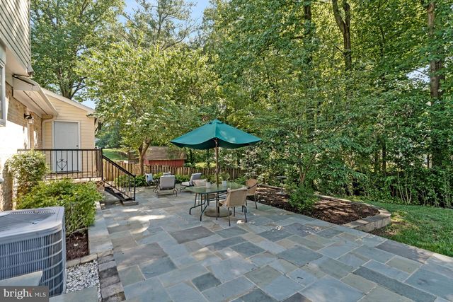 12005 WAYLAND ST, Oakton, VA 22124