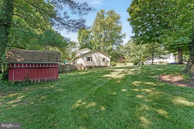12005 WAYLAND ST, Oakton, VA 22124