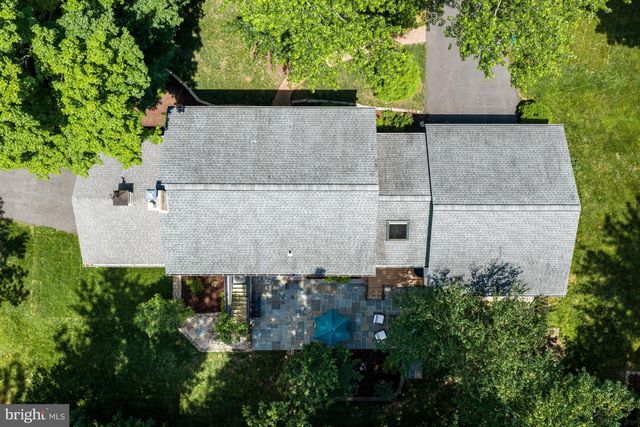 12005 WAYLAND ST, Oakton, VA 22124