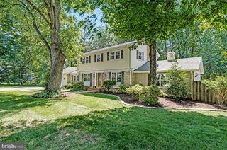 12005 WAYLAND ST, Oakton, VA 22124