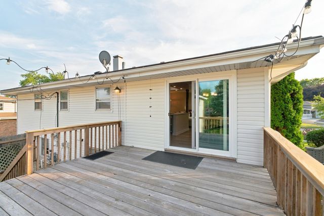 431 Osage Drive, Dyer, IN 46311