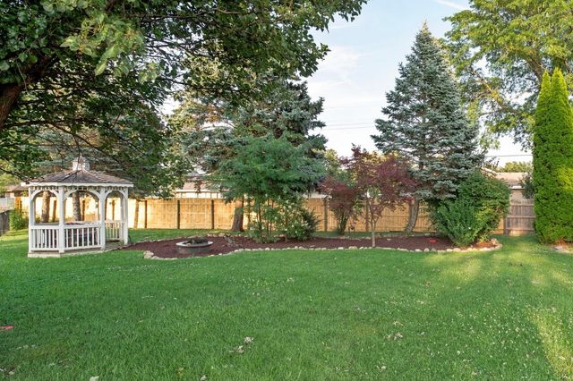 431 Osage Drive, Dyer, IN 46311