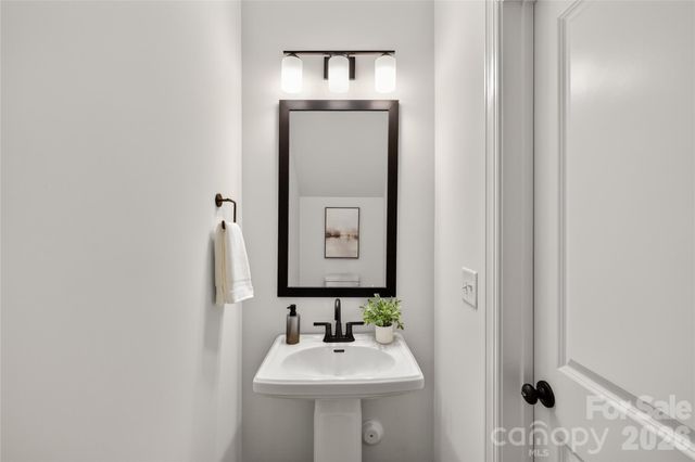 519 Anne Avenue, Waxhaw, NC 28173