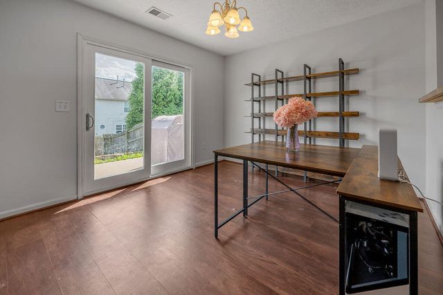620 Kenova Trace, Lexington, KY 40511