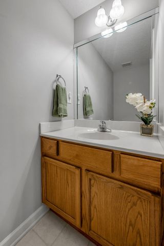 620 Kenova Trace, Lexington, KY 40511