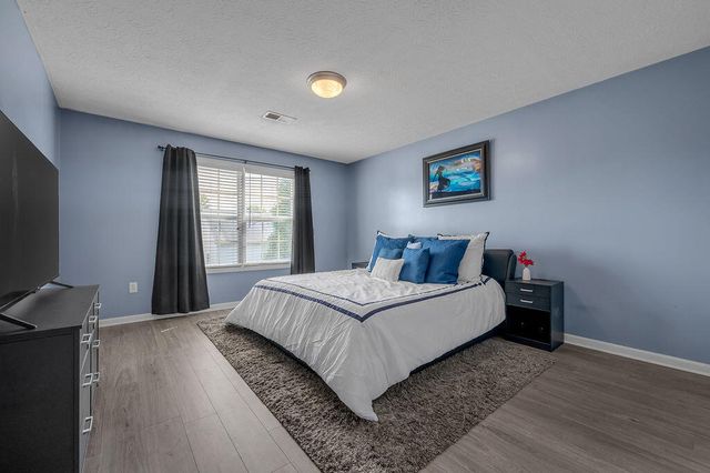 620 Kenova Trace, Lexington, KY 40511