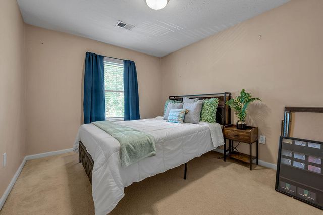 620 Kenova Trace, Lexington, KY 40511