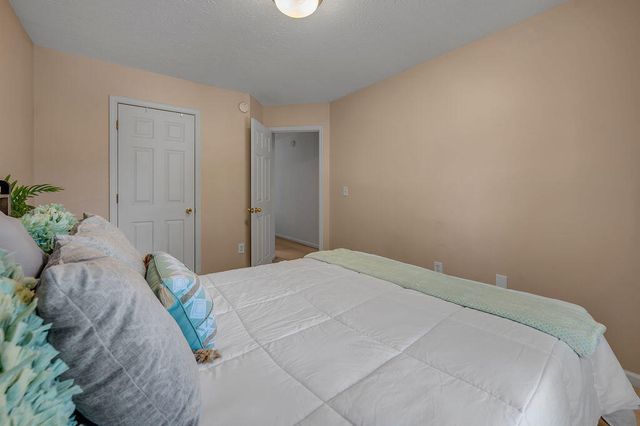 620 Kenova Trace, Lexington, KY 40511