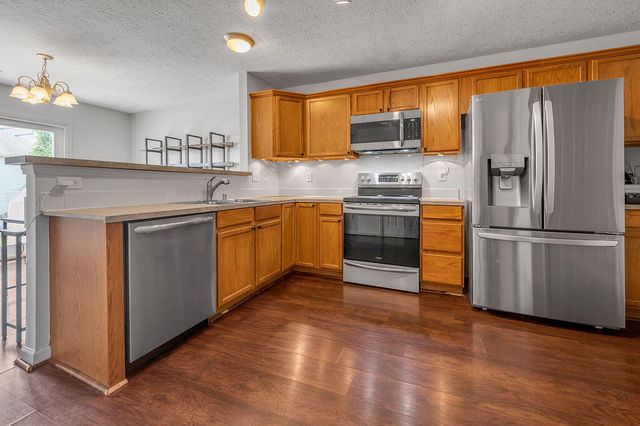 620 Kenova Trace, Lexington, KY 40511