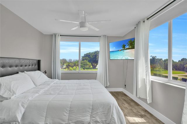 8900 Washington Blvd 320, Pembroke Pines, FL 33025