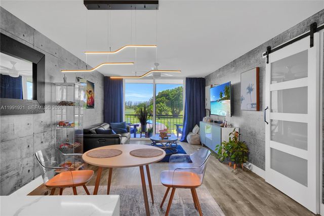 8900 Washington Blvd 320, Pembroke Pines, FL 33025