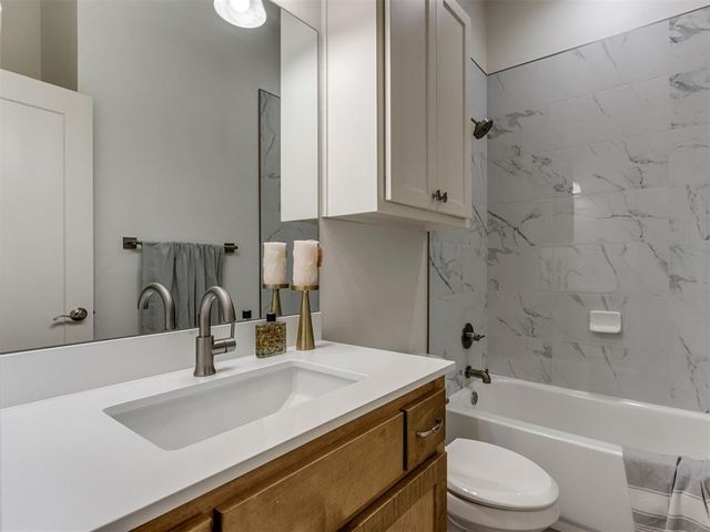 533 Wimbledon Road, Edmond, OK 73003