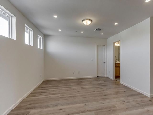 533 Wimbledon Road, Edmond, OK 73003