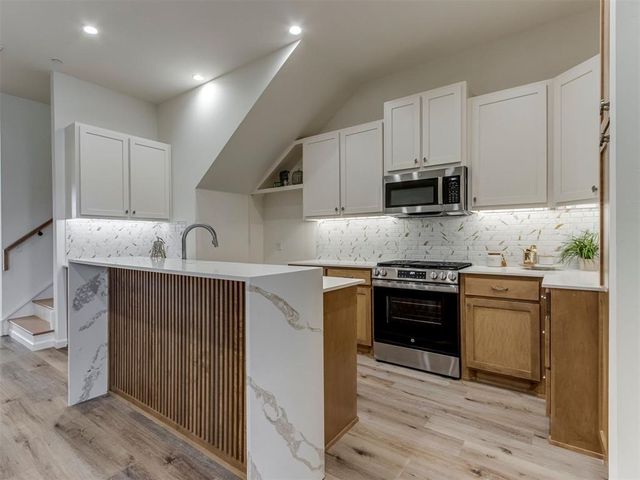 533 Wimbledon Road, Edmond, OK 73003