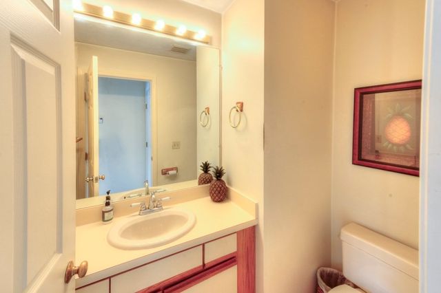 65 Brookdale Cir 65, Shrewsbury, MA 01545