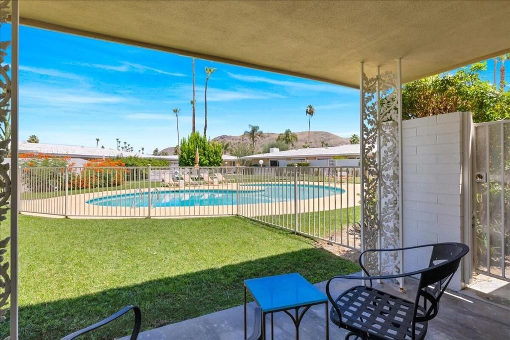 Image 10 of property listing at 2250 S Calle Palo Fierro 6, Palm Springs, CA 92264
