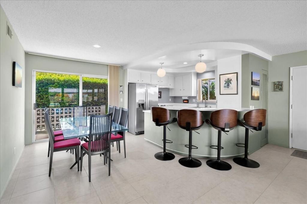 Image 14 of property listing at 2250 S Calle Palo Fierro 6, Palm Springs, CA 92264