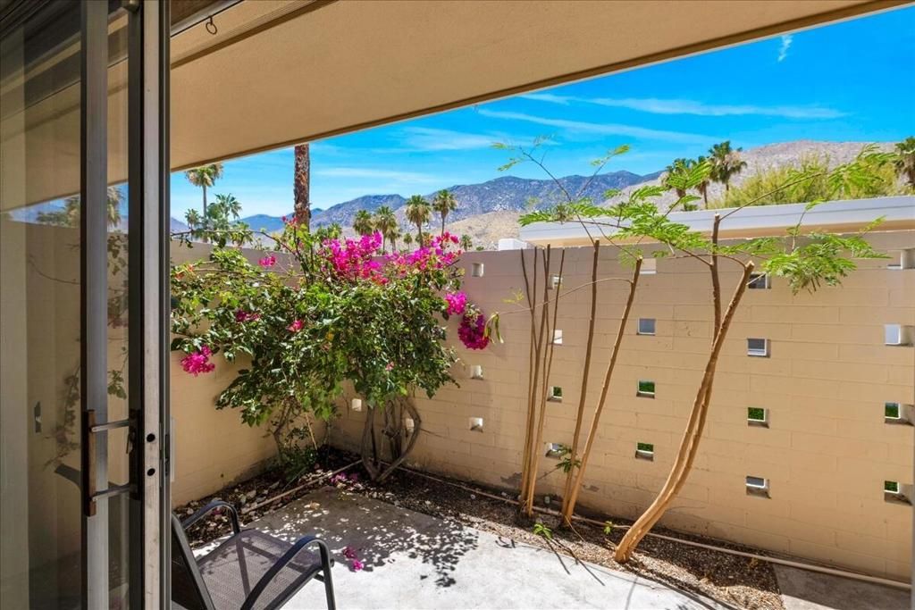 Image 30 of property listing at 2250 S Calle Palo Fierro 6, Palm Springs, CA 92264