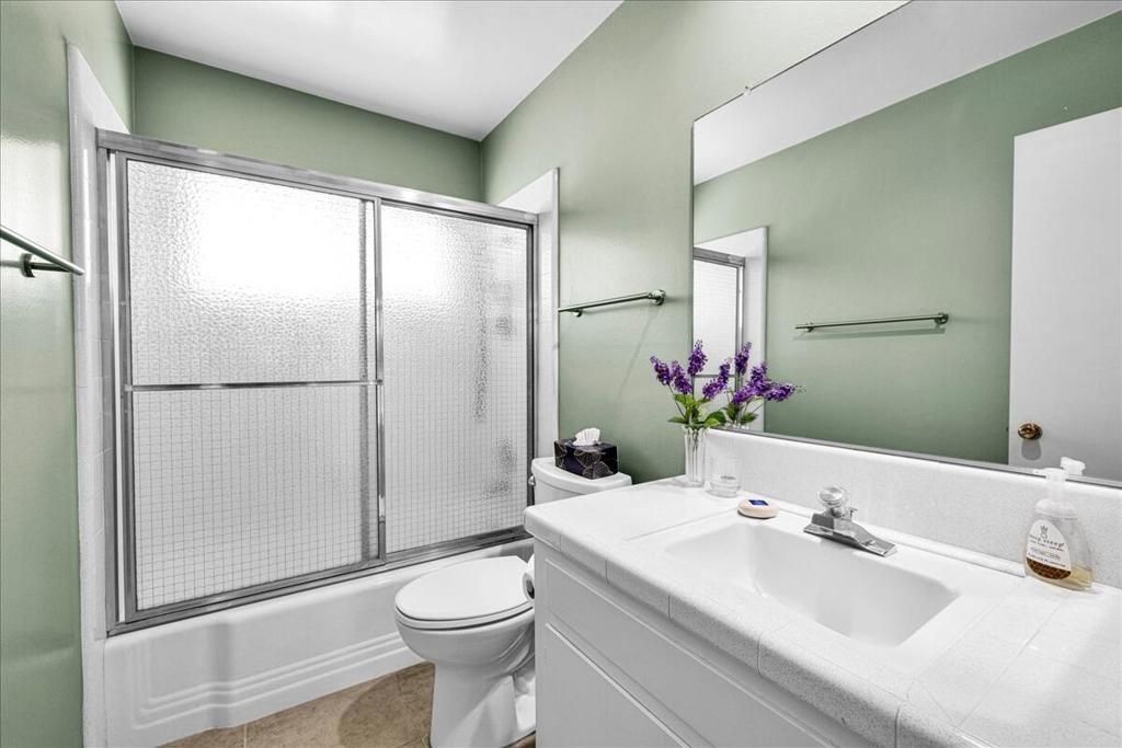 Image 32 of property listing at 2250 S Calle Palo Fierro 6, Palm Springs, CA 92264