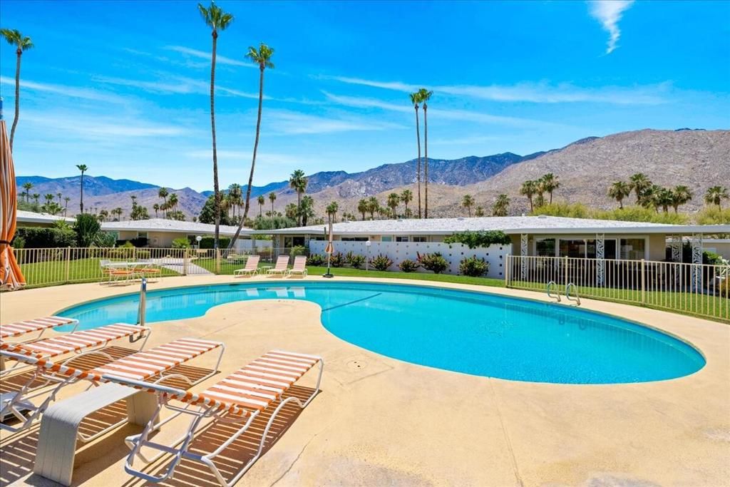 Image 37 of property listing at 2250 S Calle Palo Fierro 6, Palm Springs, CA 92264