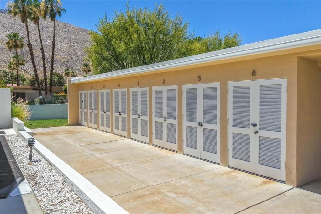 Image 43 of property listing at 2250 S Calle Palo Fierro 6, Palm Springs, CA 92264