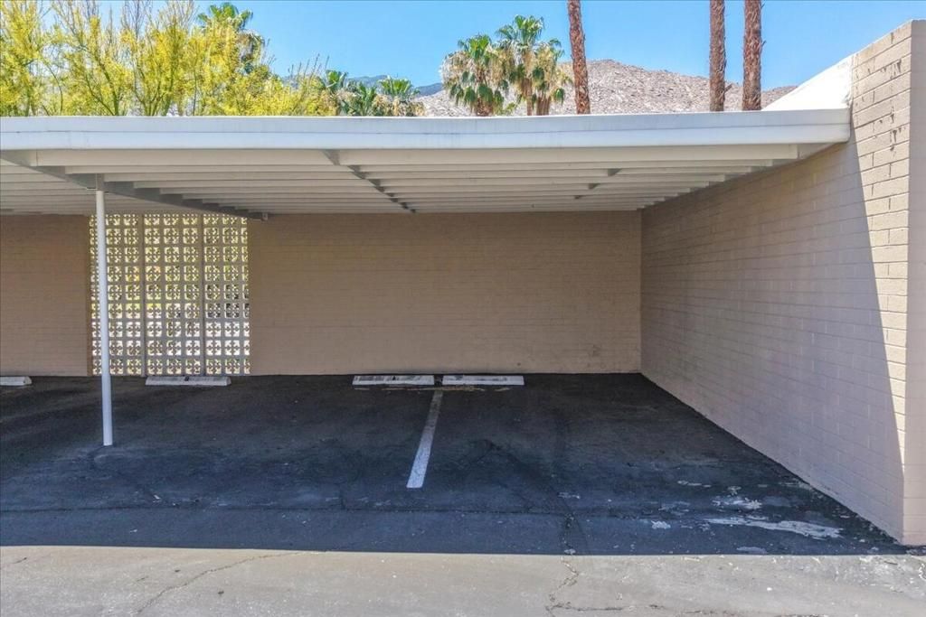 Image 44 of property listing at 2250 S Calle Palo Fierro 6, Palm Springs, CA 92264