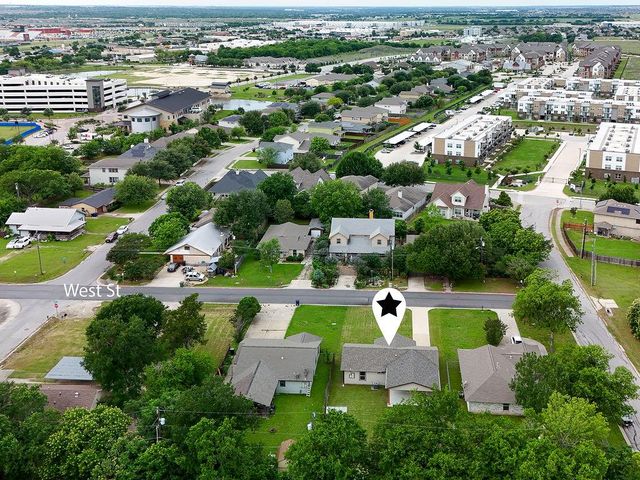 506 West ST, Hutto, TX 78634