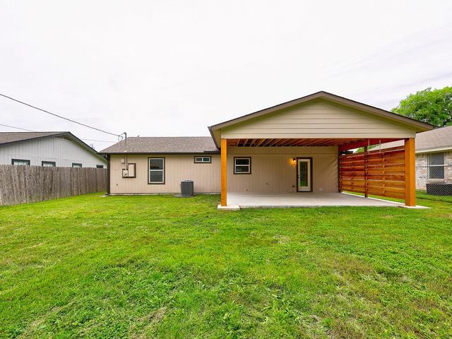 506 West ST, Hutto, TX 78634
