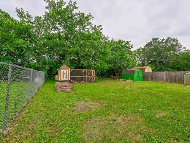 506 West ST, Hutto, TX 78634