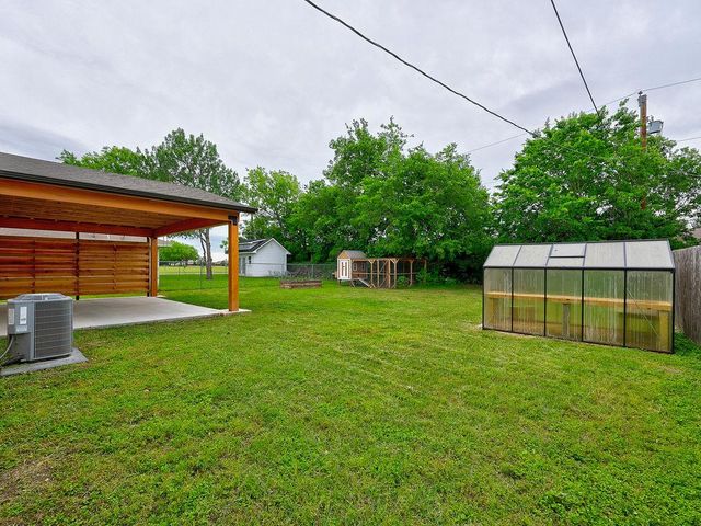 506 West ST, Hutto, TX 78634