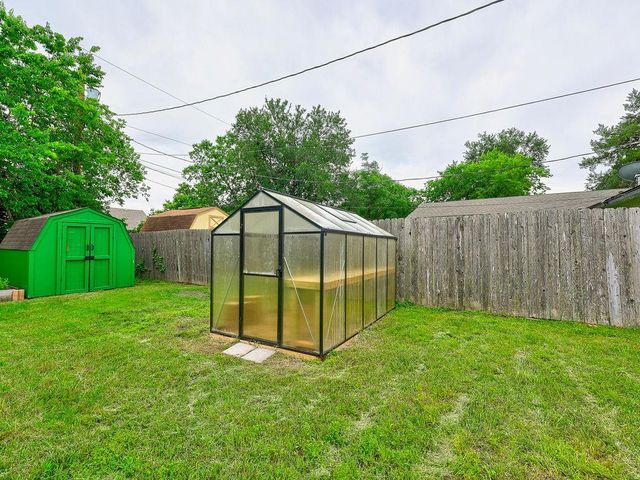 506 West ST, Hutto, TX 78634