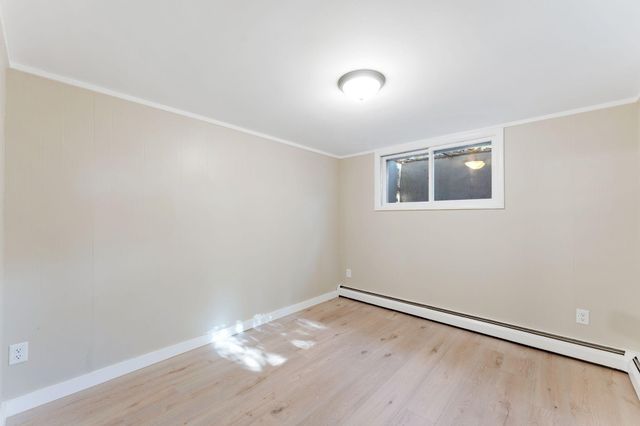 9523 10th Avenue S, Bloomington, MN 55420