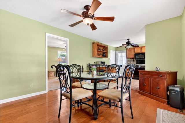 127 James Dr, Clarksville, TN 37042