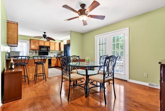 127 James Dr, Clarksville, TN 37042