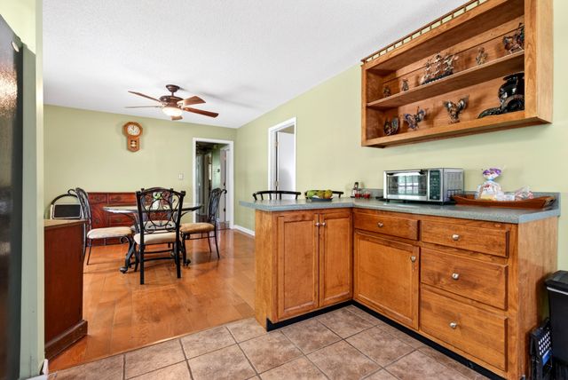 127 James Dr, Clarksville, TN 37042
